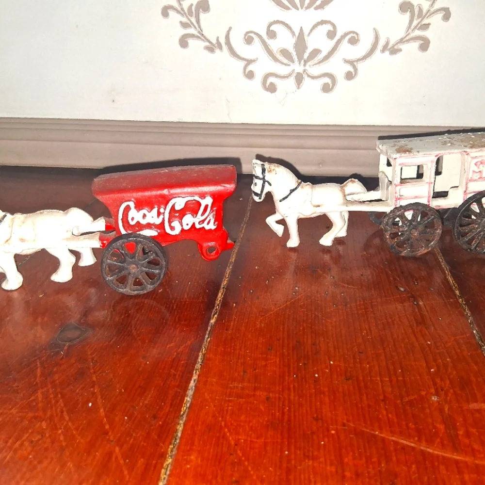 Coca-Cola Horse-Drawn Wagon & Fresh Milk Horse W/ Wagon Cast Iron Toys Vintage - Picture 1 of 9